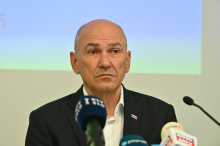 Janša: Volilci bodo vabljeni na 26 nezakonitih predčasnih volišč, te glasove bomo izpodbijali