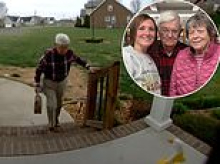 Fundraiser for elderly DoorDasher, 78, seen struggling with deliveries up stairs raises more than $500,000 for his retirement