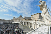 Papež Leon XIV. se seli stanovanje v Apostolski palači, ki je bilo prazno od leta 2013