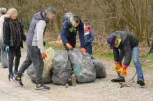 Očistimo Slovenijo: v več krajih čistilne akcije
