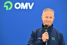 OMV-Chef Stern: Steuersenkung einzige Lösung für hohe Spritpreise