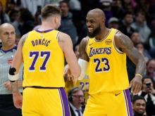 Luka Dončić odločil tekmo proti Denverju, LeBron James ga je označil za generacijskega igralca