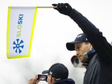 Lanišek za desetinko ob zmago, Prevc v zahtevnih razmerah deveti. Hrgota: Na meji smiselnosti.