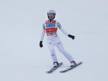 Dvojna japonska zmaga, Niki Prevc se na rojstni dan ni izšlo za stopničke