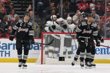 Kopitar dvakrat zadel in podrl klubski rekord, a Vragi pokvarili popoln večer Kraljev