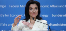 Katherina Reiche spricht sich gegen weitere Tankstellen-Regulierung aus
