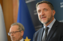 Tretja izdaja ljudskih obveznic: Vpiše se jih lahko na NLB-ju, OTP-ju, BKS-ju ali Iliriki