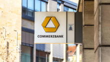 UniCredit dal ponudbo za prevzem Commerzbank