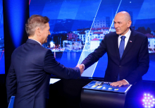 Golob Janši očita povezovanje z organiziranim kriminalom, Janša Golobu krajo denarja iz Gen-I-ja