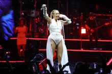 Bühnenunfall: Sarah Connor verletzt sich bei Konzert in Berlin