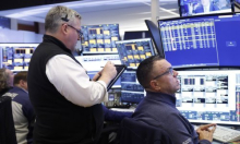 Wall Street porastao na početku tjedna zahvaljujući tehnološkim tvrtkama, pale cijene nafte