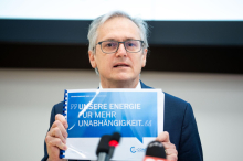 E-Control rät zu Fixpreistarif bei Strom und zu späterer Gas-Einlagerung