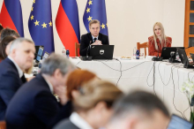 Kakšno je stališče strank do odločitve vlade, da se Slovenija ne bo pridružila tožbi proti Izraelu?