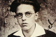 Poklon obletnici Kosovelovega rojstva: informacijska akcija in odkritje novega portreta