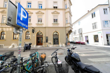 In Graz: Ärger bei Motorradfahrern: Plötzlich hagelt es Strafzettel für „Parken am Gehsteig“