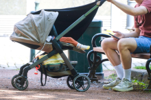 Forderung : Der richtige Umgang mit dem Handy  schon in den Eltern-Kind-Pass