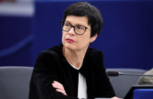 EPP v zvezi z domnevnim sodelovanjem z Udbo zahteva zaslišanje komisarke Kos