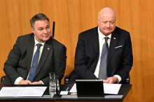 Dreierkoalition: Wie es zur Einigung auf die Spritpreisbremse kam