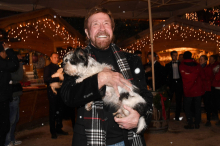 Sorge um Kult-Schauspieler: Chuck Norris in Krankenhaus eingeliefert