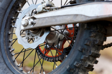 Rechtliche Lage: Motocross: Die Unfalllenker sind nicht selten ohne „Taferl“ unterwegs