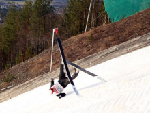 Dramatičen padec Italijana, ki je zasenčil krstni nastop Katre Komar #video