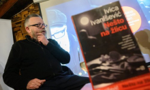 Predstavljen kriminalistički roman Ivice Ivaniševića 'Nešto na žlicu'