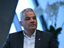 Arsenovič zavrača očitke: 