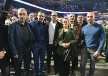 PREDSTAVNICI SRPSKE LISTE I PETAR PETKOVIĆ U ARENI Zajedno sa Srbima sa KiM došli da podrže predsednika Vučića