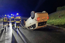 Kärntnerin (20) überschlug sich mit Pkw und wurde verletzt 