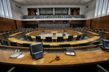 Kdo je osvojil poslanske stolčke in koga ni več?