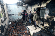 Izraelski naseljenci na Zahodnem bregu napadli palestinske vasi, zažigali domove in vozila