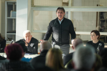 DRŽAVA STALA UZ RADNIKE I SRPSKU INDUSTRIJU, GAŠIĆ POSETIO PETOLETKU U TRSTENIKU Uz pomoć Vučića i Vlade Srbije obezbeđena sredstva u iznosu od 4,5 miliona evra