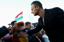 Szijjarto priznal, da je med sestanki EU-ja klical ruskega zunanjega ministra Lavrova