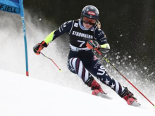 Nemka vrgla rokavico Mikaeli Shiffrin