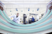 Luftfahrtzulieferer : Effizienzprogramm und hohe Nachfrage: FACC verbucht Rekordumsatz