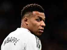 Zdravniki Mbappeju pregledovali napačno koleno