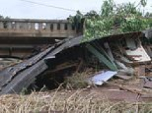 Hawaii family lose home of 12 years after floods slammed it into a bridge
