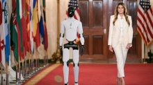 First Roboter: Melania Trump lädt besonderen Gast ins Weiße Haus ein