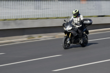 Začetek motoristične sezone: Akcija Varno z motorjem opozarja na ogroženost voznikov