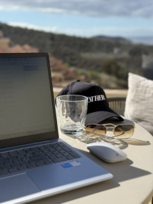 Menjava ljubljanske megle za kanarsko sonce: Je “workation” prihodnost dela?