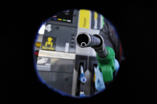 Hat mit Steuersenkung zu tun : „Benzin ausverkauft“: Beunruhigende Schilder an Italiens Tankstellen