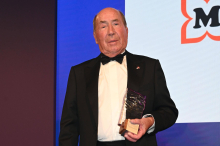 Erwin Müller ist 93 Jahre alt: Drogeriemarktkette Müller: Gründer richtet Führungsstruktur neu aus