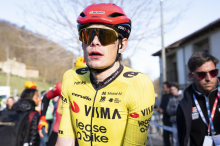 Vingegaardu kraljevska etapa Katalonije; van der Poelu tretjič zapored E3