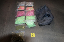 Preiskovalci NPU-ja zasegli okoli 80.000 evrov in 70 kilogramov mamil