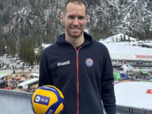 Tine Urnaut v Planici serviral do svetovnega rekorda in napovedal spektakel