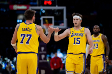 Ob 3.30: Los Angeles Lakers - Brooklyn