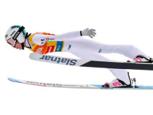 V razprodani Planici poseben dan za skakalke, lahko Nika Prevc še izboljša svetovni rekord?