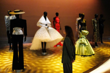 Elsa Schiaparelli: umetnica, ikonoklastka, modna revolucionarka