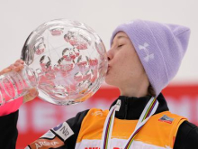 Izjemna Nika Prevc na zgodovinski tekmi v Planici še enkrat več navdušila