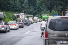 Blockabfertigung: Erste Staus im Osterreiseverkehr in Österreich